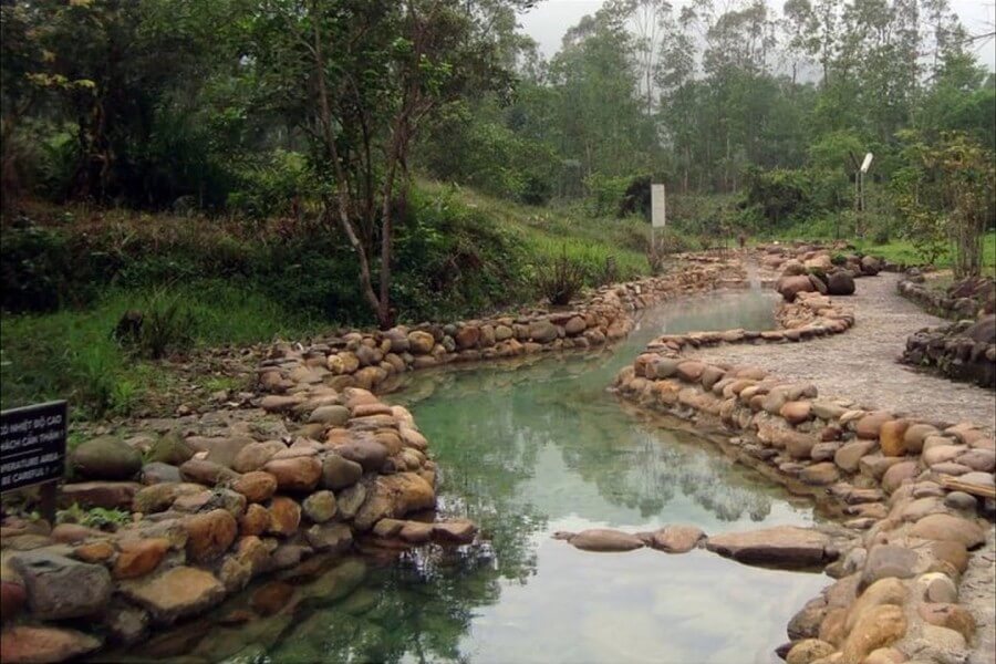 Suối nước nóng Mỹ Lâm